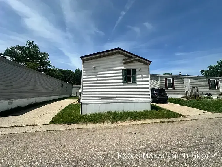 2088 E Empire Ave #195 — Photo 8