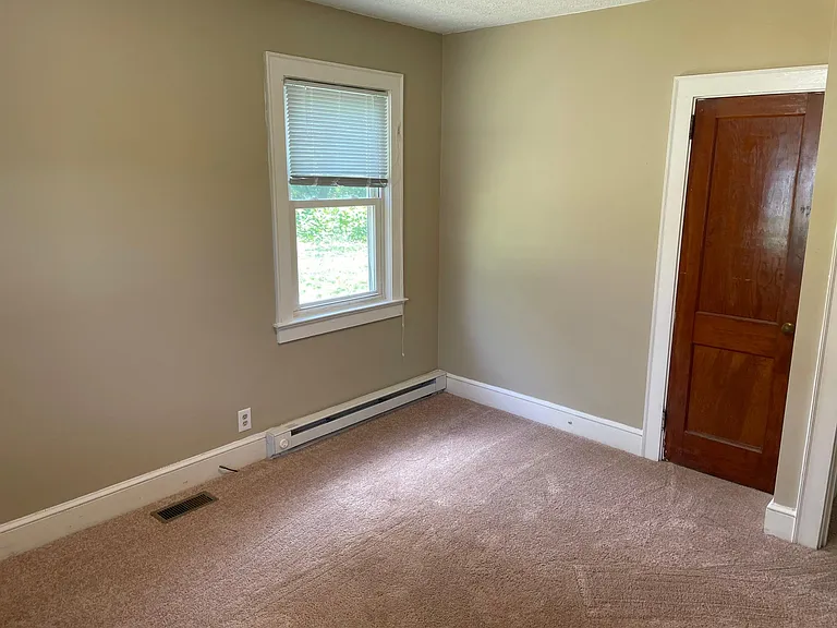 105 Holly Tree Cir — Photo 12