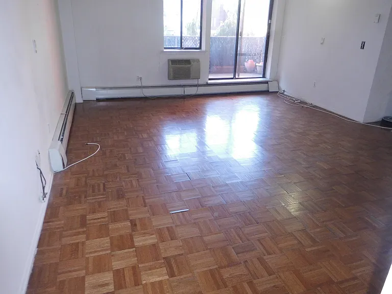 13702 Northern Blvd #5B — Photo 2