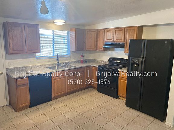 4th image of 2750 N Fair Oaks Ave #2760
