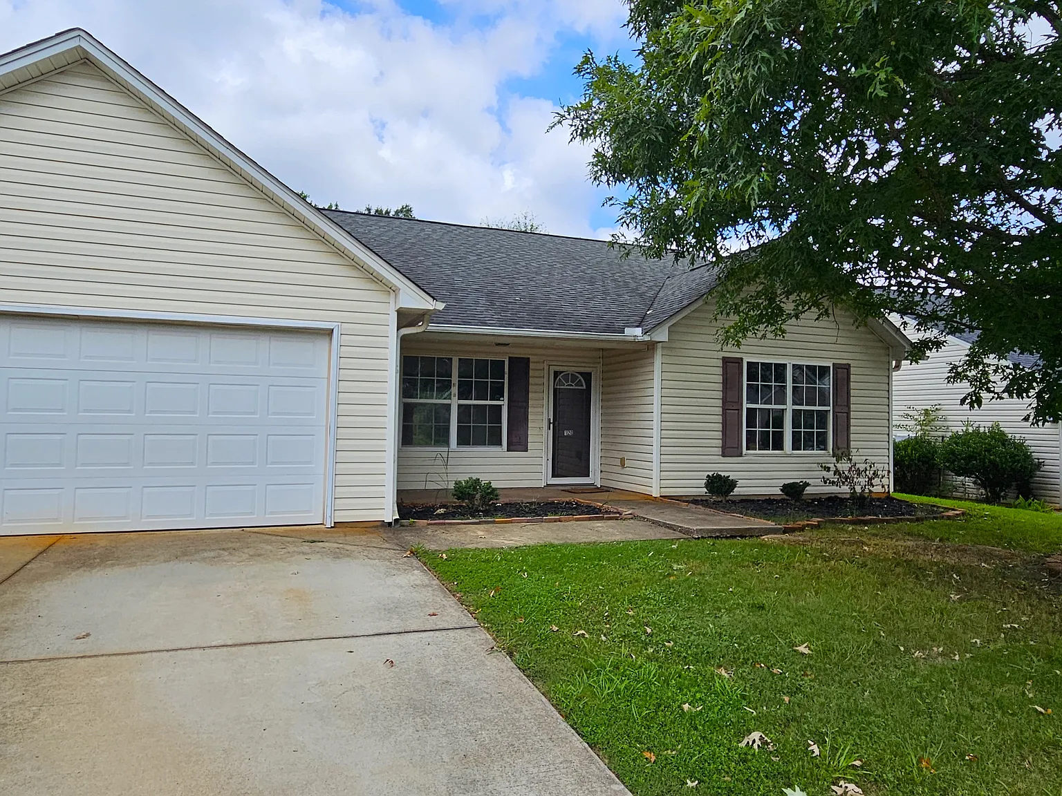 4 bed, 1646 sqft, $1,650 — Photo 2