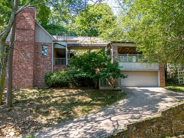 5220 Crestwood Dr, Little Rock, AR 72207