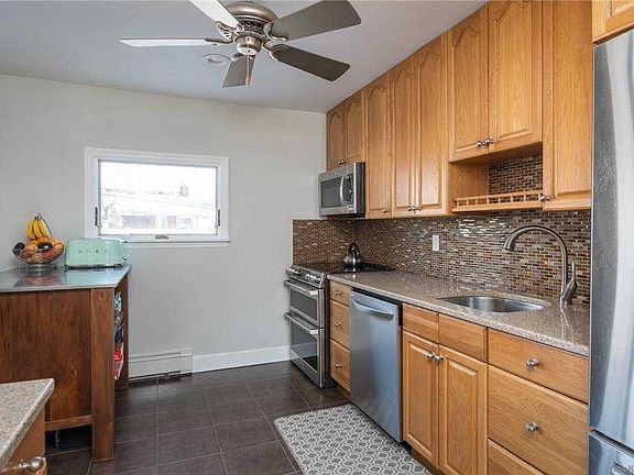 5th image of 649A Bellmore Ave