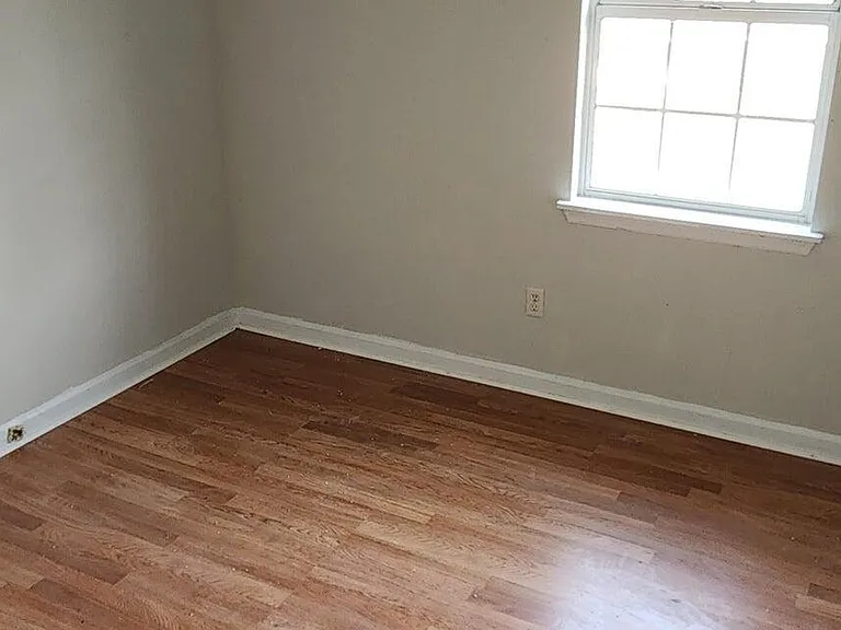 2615 Claymont Rd — Photo 5