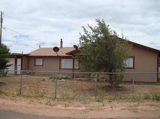 698 S Love Lake Cir, Taylor, AZ 85939