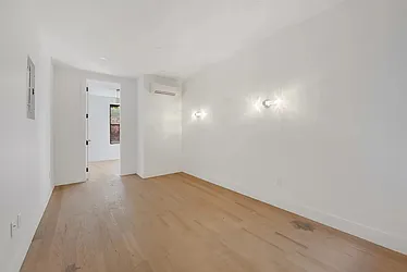 Rented by Rennit Inc.