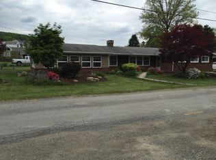 380 S 4th St, Indiana, PA 15701