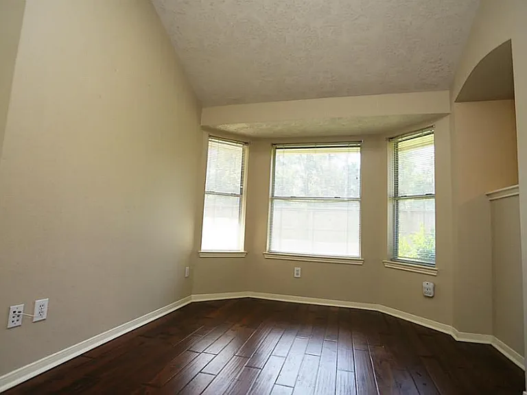 1718 Calmar Dr — Photo 12