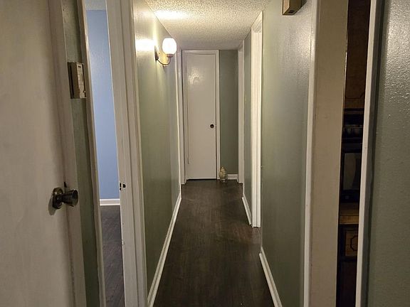 4th image of 1 Evergreen St