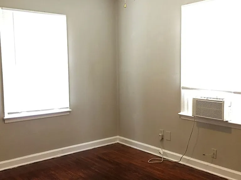 210 Lakewood Dr SE — Photo 6