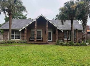 5865 Reynosa Dr, Pensacola, FL 32504