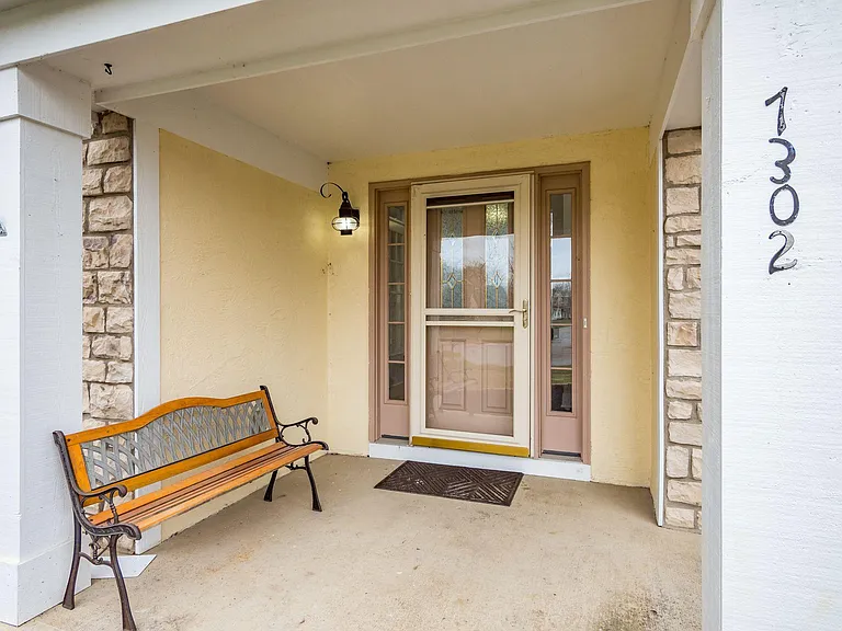 7302 Claddaugh Ln — Photo 47