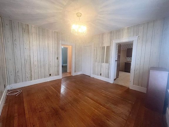 4th image of 62 Union St #2A