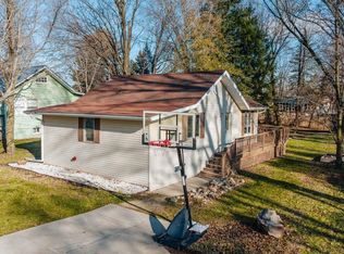 81 Highland St, Williams Bay, WI 53191