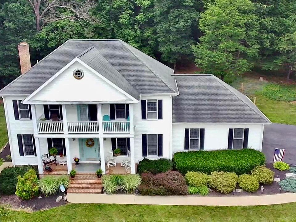 373 Hadley Dr, Falling Waters, WV 25419 Zillow
