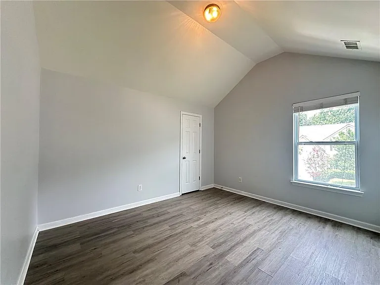 1335 Rocky Shoals Ln — Photo 14