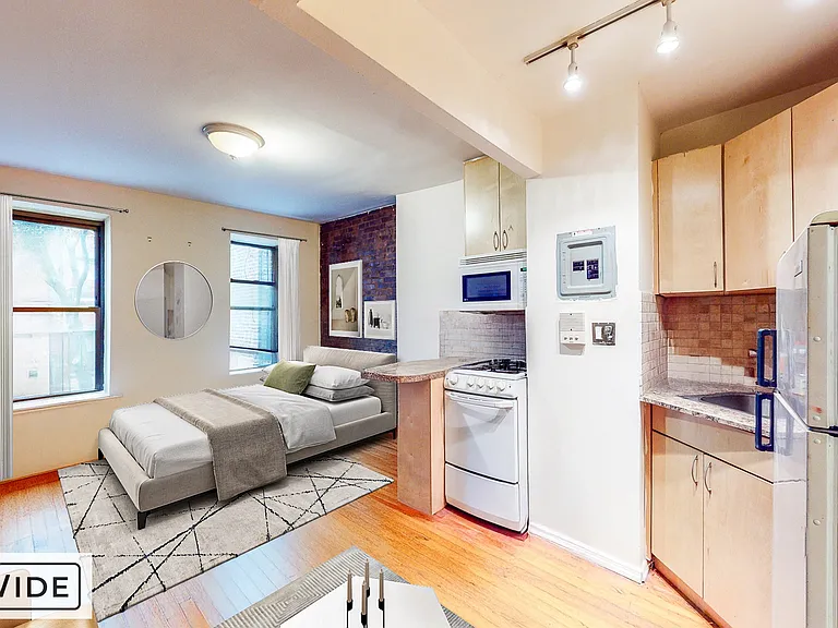 93 Clinton St #6 — Photo 1