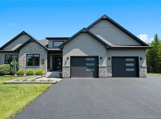 49 Chanterelle St, Moncton, NB E1H 0L5
