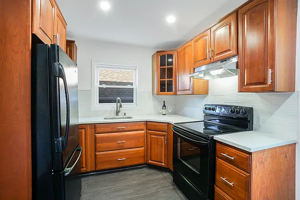 Rented by City Rental Realty LLC | media 8