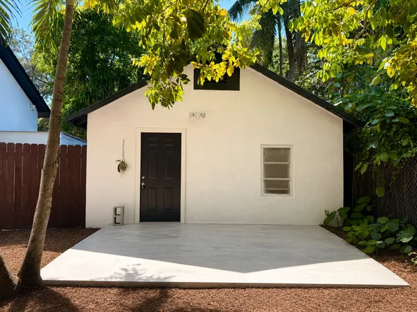 45 NE 60th St, Miami, FL