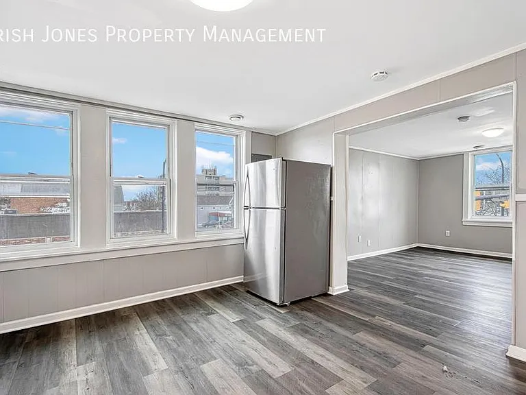 1305 Bailey Ave #UPPER FRONT — Photo 5