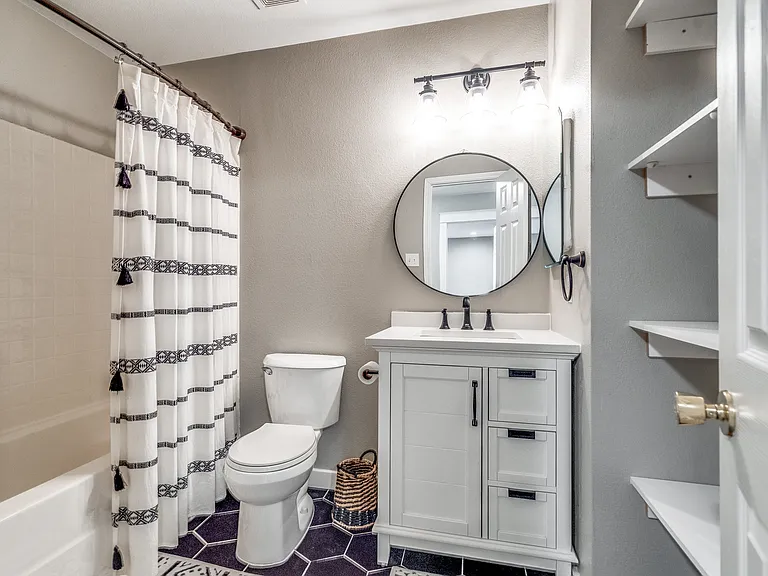 2613 Hidden Valley Dr — Photo 24