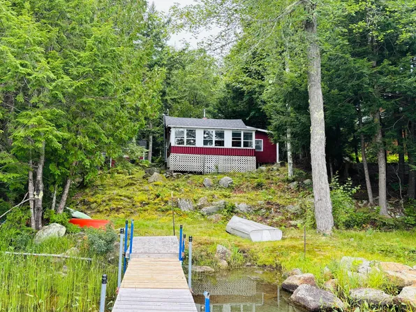 25 Harriman Pond Lane Lane, Dedham, ME 04429