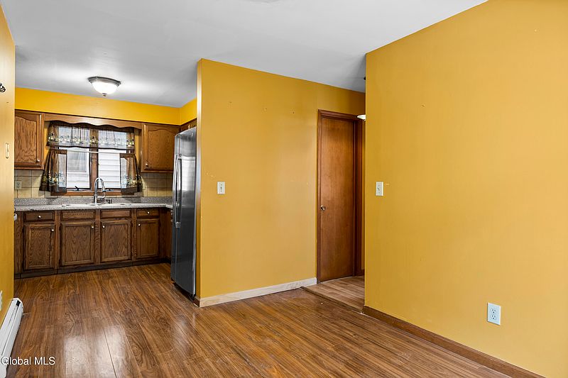 5th image of 395 Second Avenue