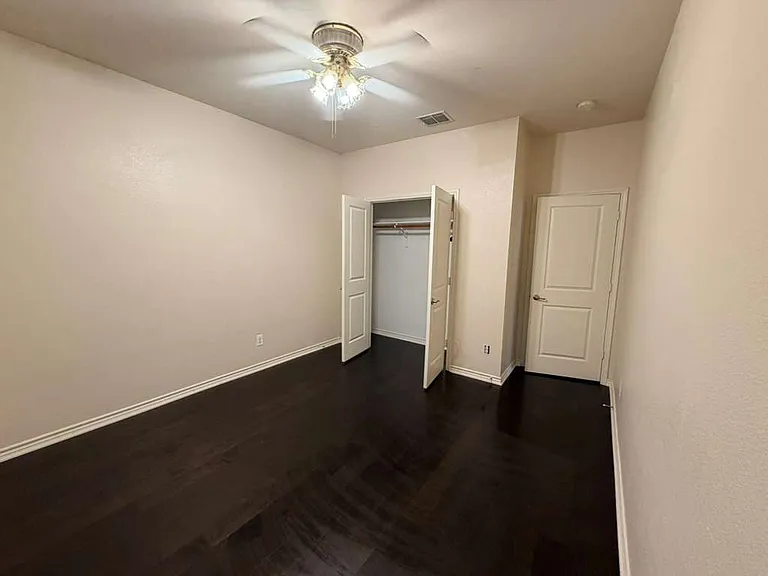 404 Northbrook Ave — Photo 11