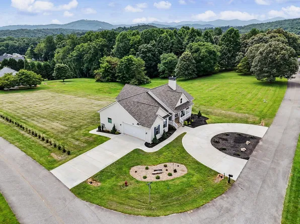 15 Kiloran Way, Blairsville, GA 30512