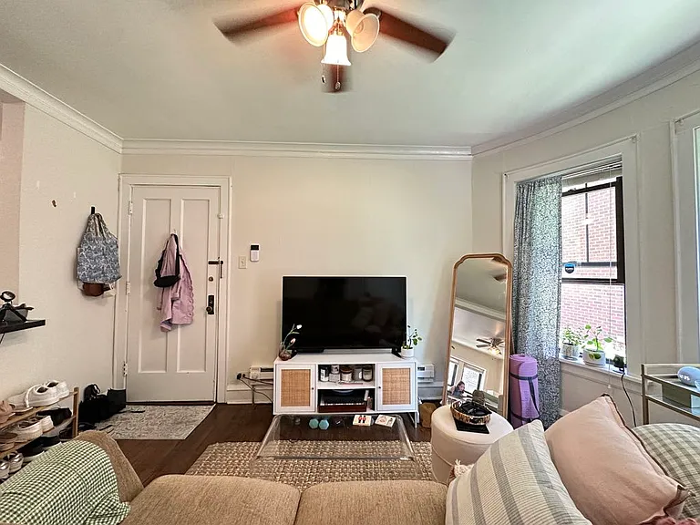 2131 W Giddings St #B2 — Photo 13