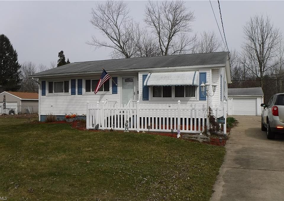 1st image of 3216 Starlite Dr NW