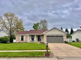 16 White Chapel Ct, O'Fallon, MO