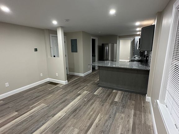 2nd image of 43 Park St APT 1