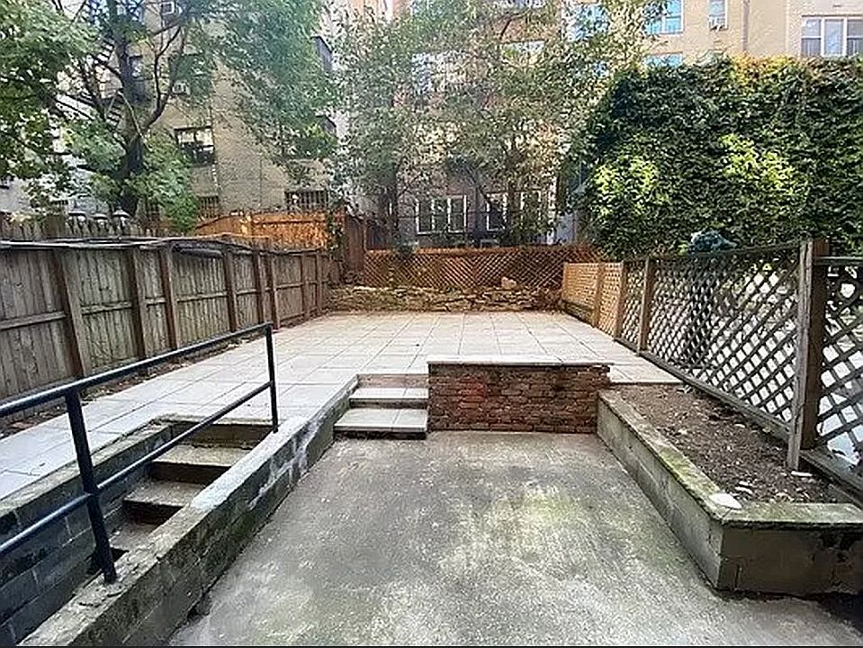 1st image of 222 E 75th St APT Ld