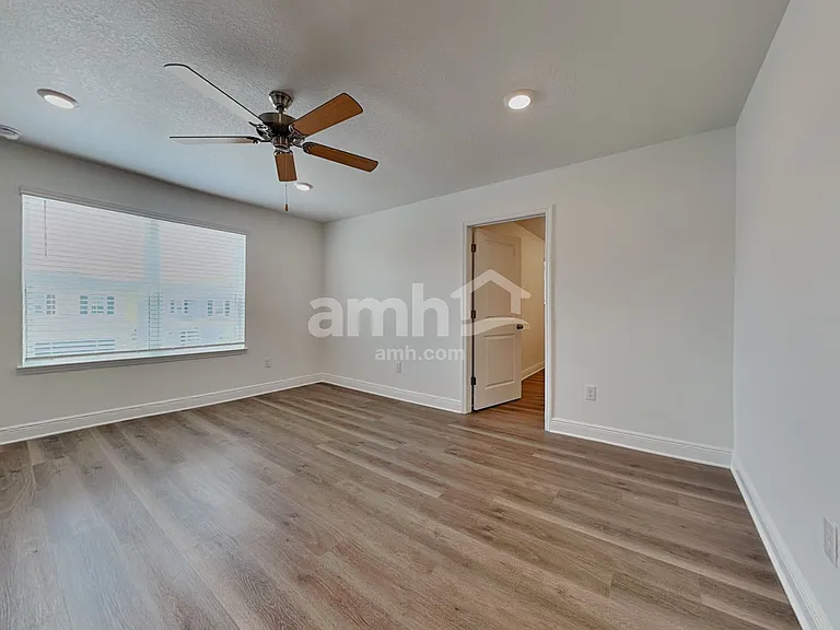 27888 Madison Green Way — Photo 11
