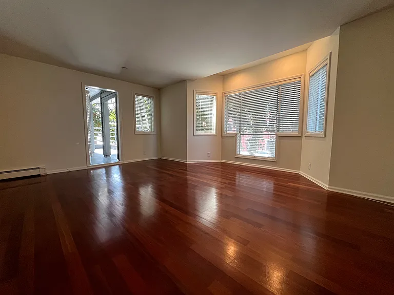 757 N Point St #1 — Photo 17