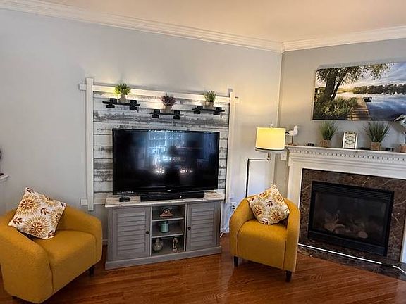 4th image of 11283 Winding River Rd