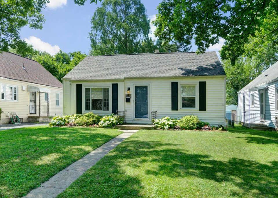 1st image of 581 E Beechwold Blvd