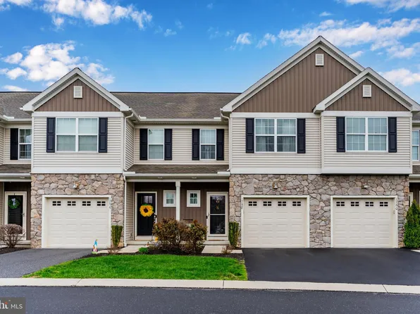 1758 Fairbank Ln, Mechanicsburg, PA 17055