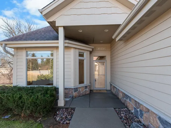 W126N7852 Riverview LANE #51, Menomonee Falls, WI 53051