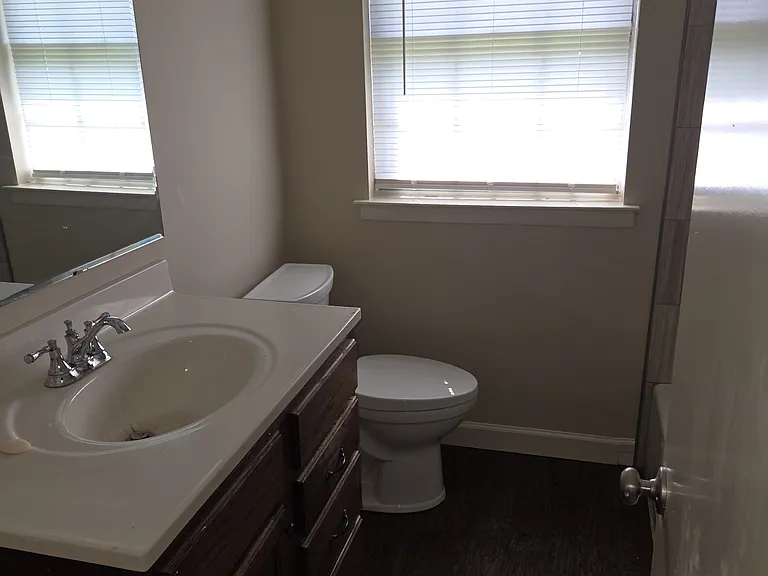 6501 Brookview Dr — Photo 10