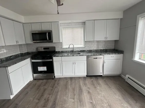 15 Barrows St APT C, Providence, RI 02909