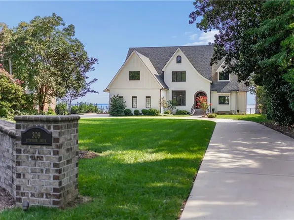 309 Riverside Dr, Newport News, VA 23606