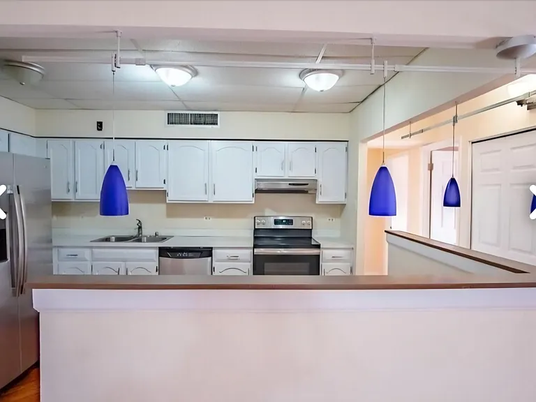 20729 Valley Forge Cir #729 — Photo 9