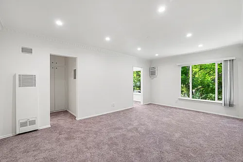 1227 N Harper Ave #8 Photo 1