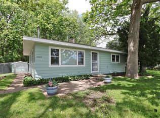 38284 N Sheridan Rd, Beach Park, IL 60087