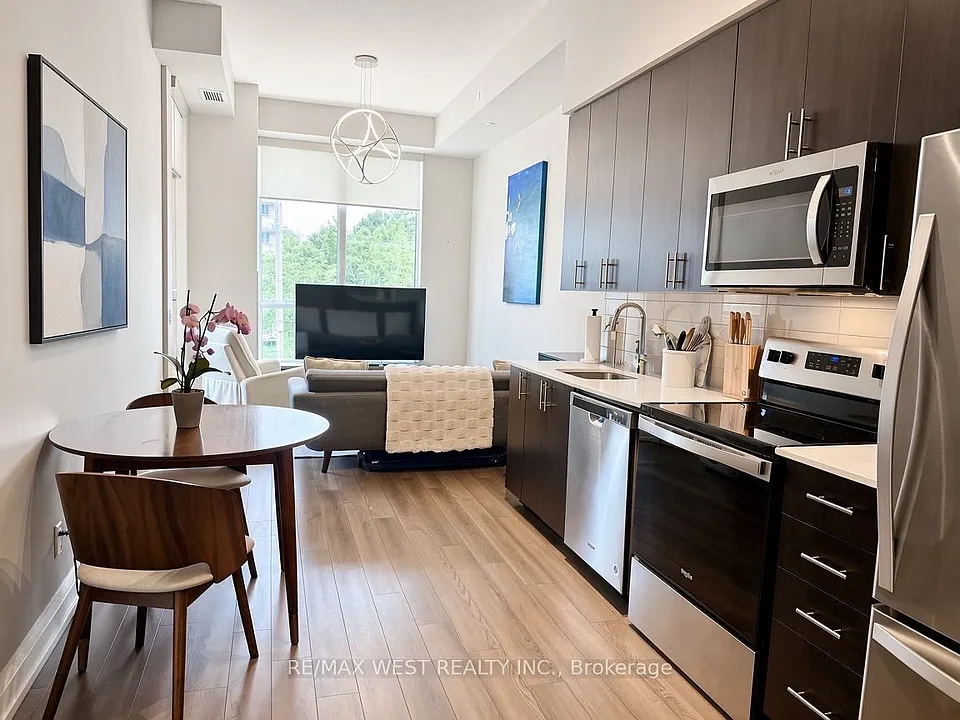 3121 Sheppard Ave E #210