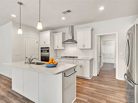 4th image of 143 Sevan Ln