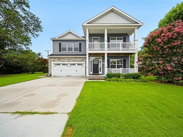 4801 Lake Bradford Ln, Virginia Beach, VA 23455
